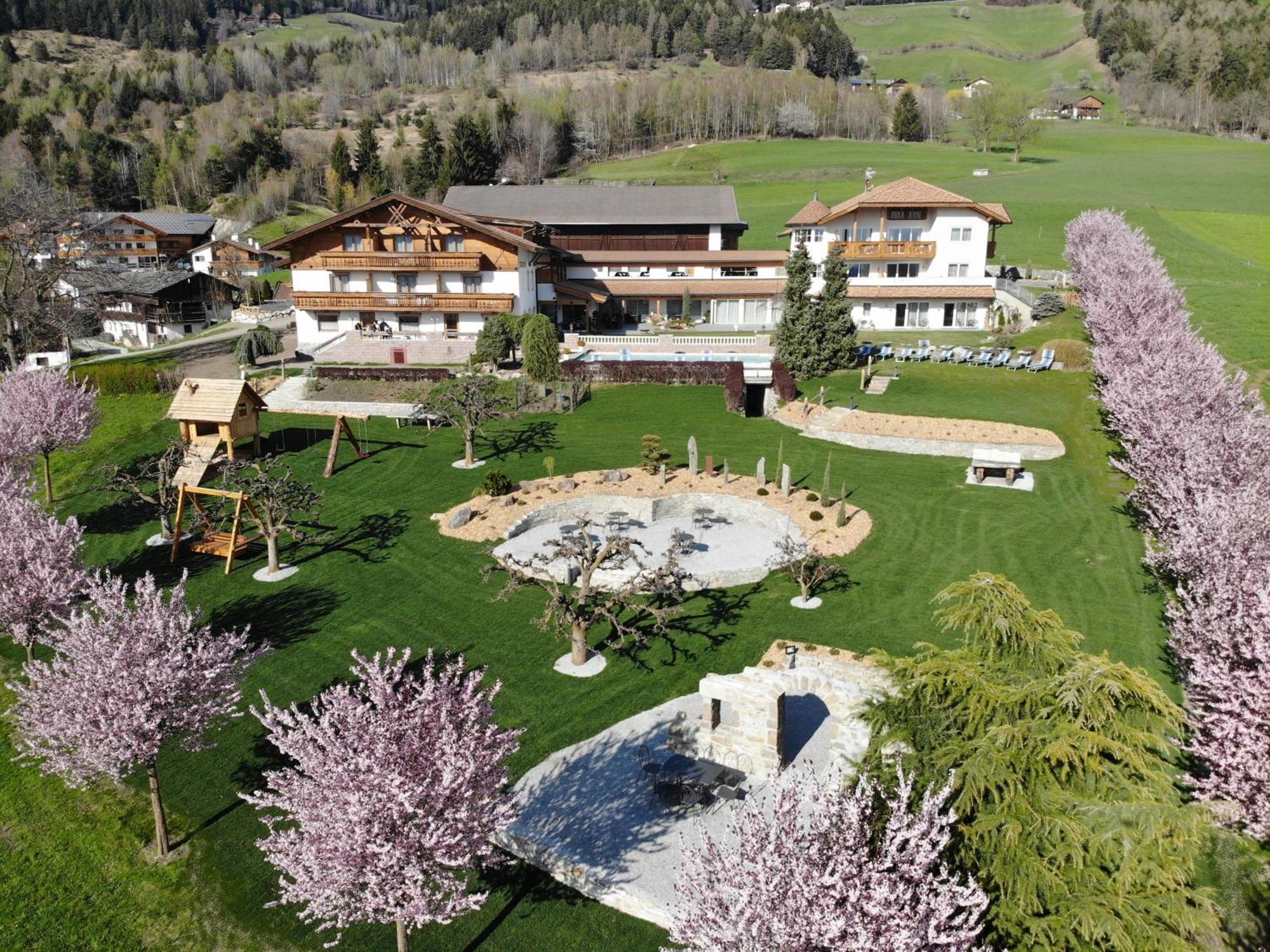 Hotel Nussbaumerhof *** Rodengo Exteriör bild
