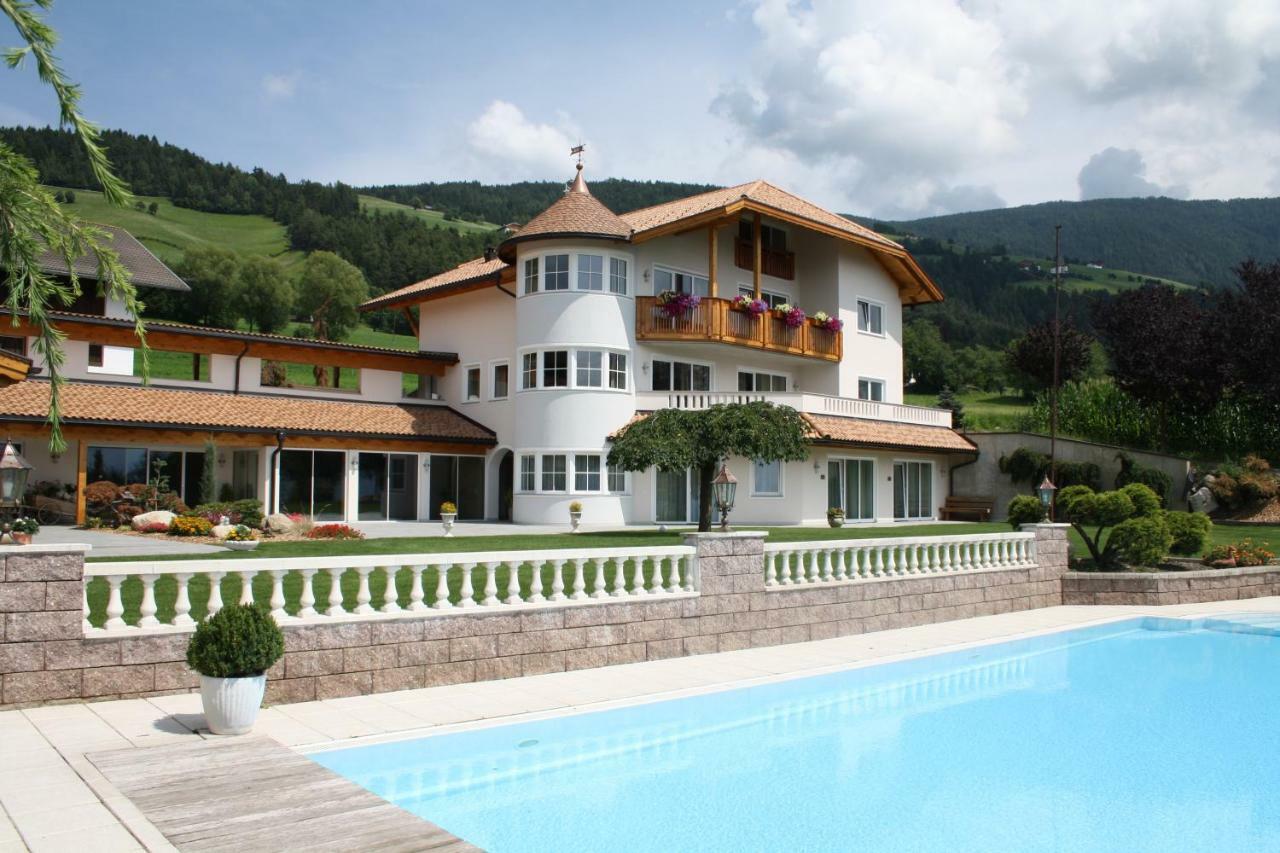 Hotel Nussbaumerhof *** Rodengo Exteriör bild